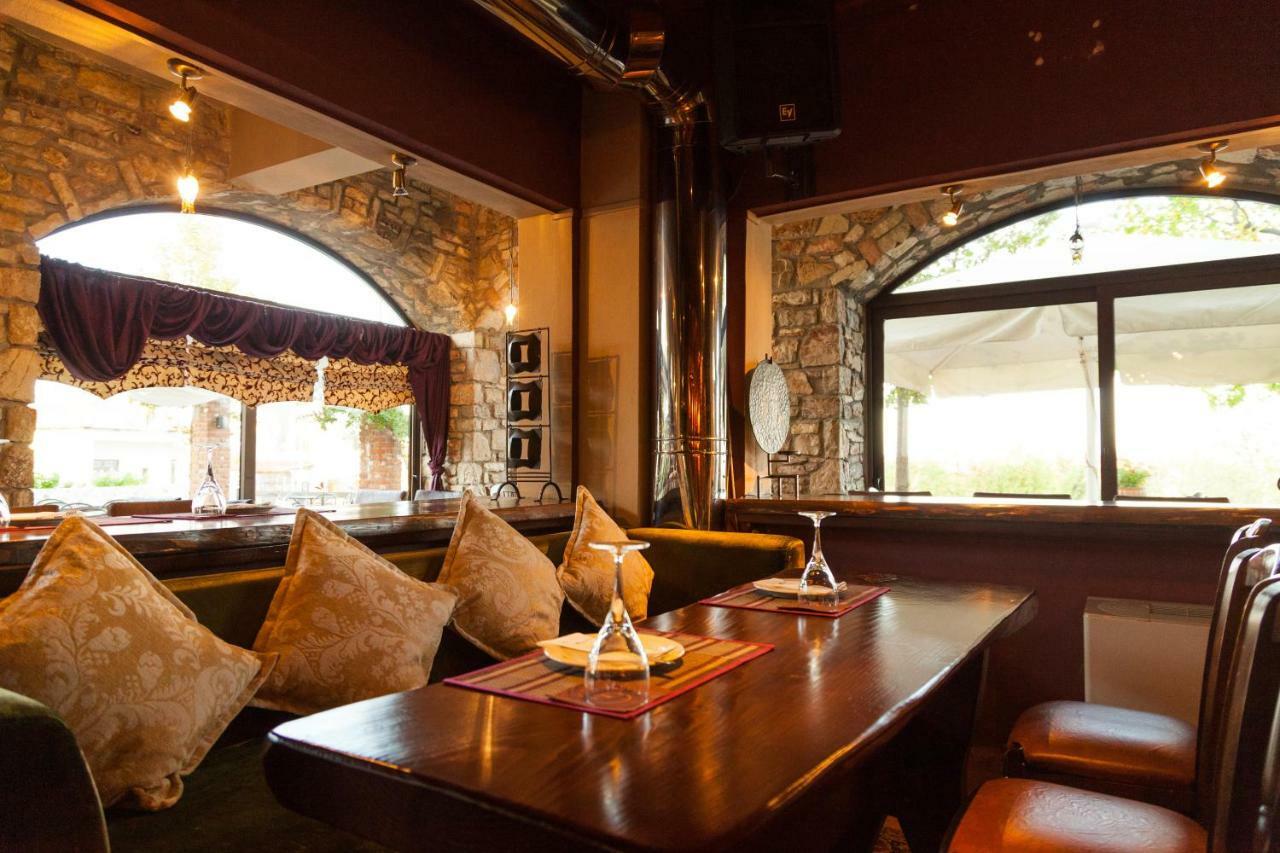 Aiolides Hotel Kalivia  Екстер'єр фото